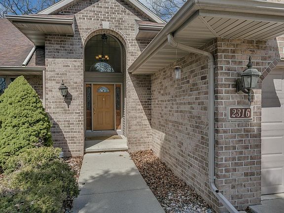 3rd image of 2316 High Oak Dr