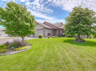 903 Winsome Way NE, Isanti, MN 55040