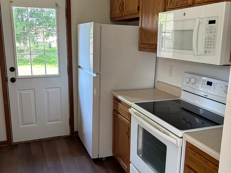 157 Sycamore St #1 — Photo 6