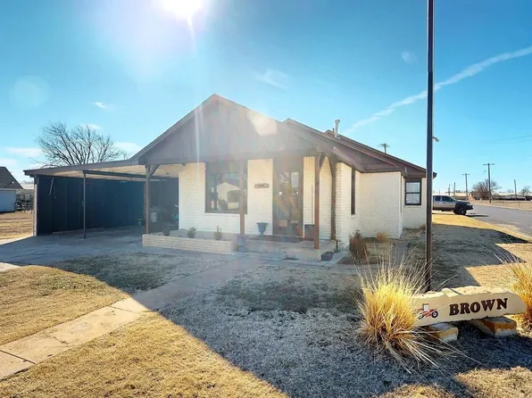 523 NW 2nd St, Laverne, OK 73848