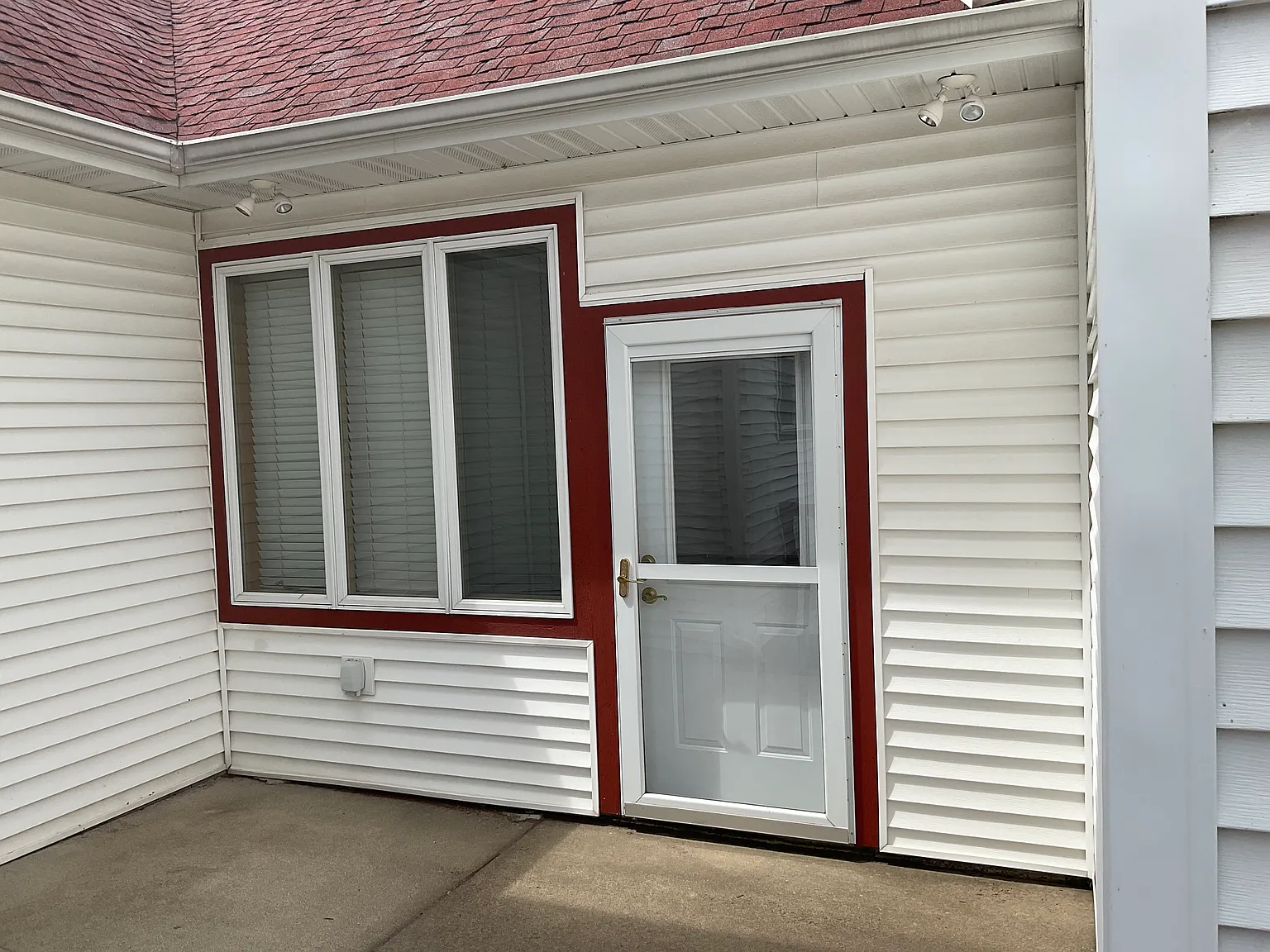 3 bed, 1700 sqft, $2,499 — Photo 4