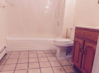 3 Roberts Rd #1, Cambridge, MA 02138