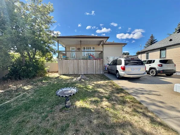 1220 E 9th St N, Lethbridge, AB T1H 1Z9