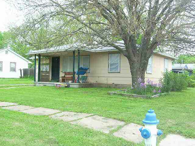 1st image of 806 Reveille Ln