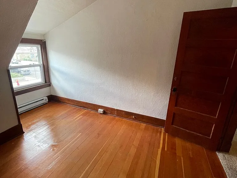 327 N Alabama St — Photo 34