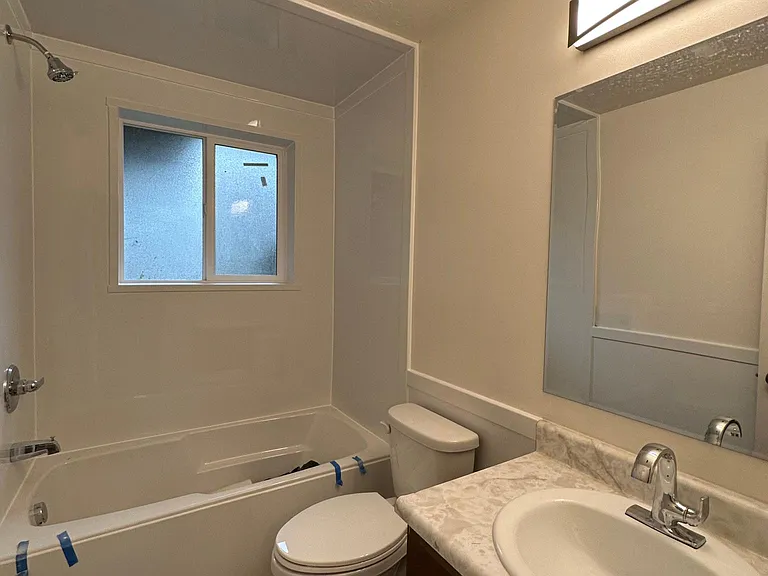 120 N 200 E #7 — Photo 12