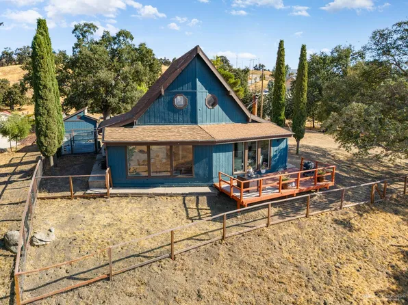 29900 Greenhorn Ct, Tehachapi, CA 93561