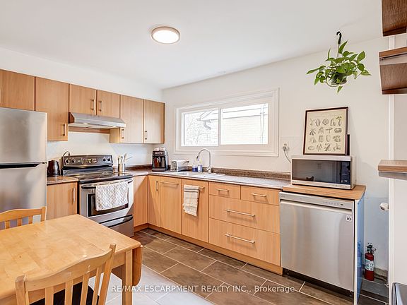 4th image of 9 Beaucourt Rd