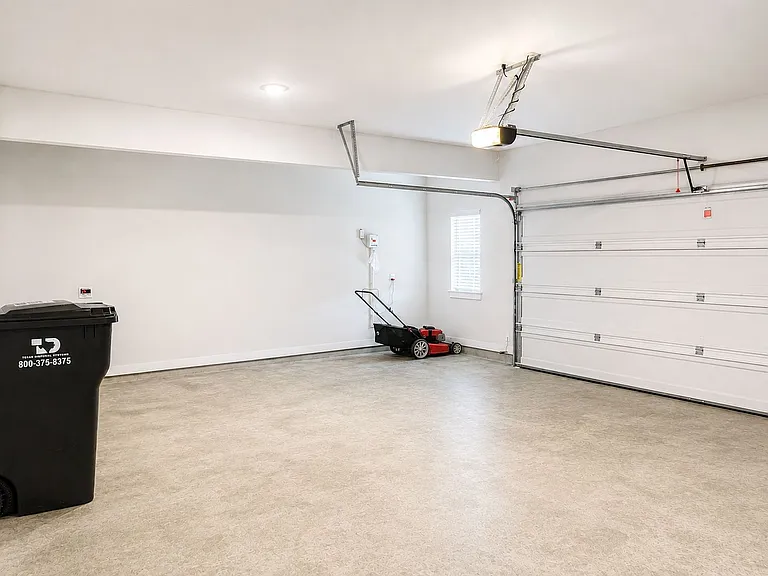 121 Yellowstone Dr — Photo 20