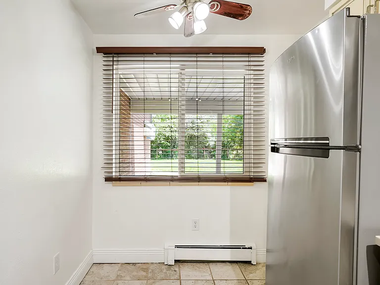 5720 S Pearl St #6 — Photo 5