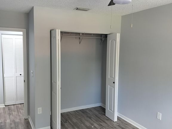 5th image of 531 NW 205th Ave