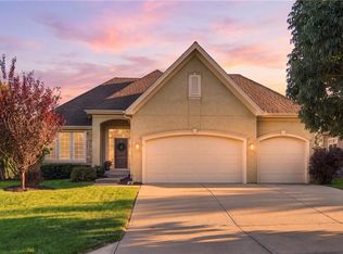 24111 W 121st St, Olathe, KS 66061