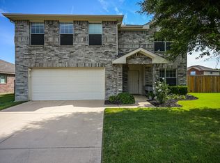 7077 Seton Hall Dr, Fort Worth, TX 76120