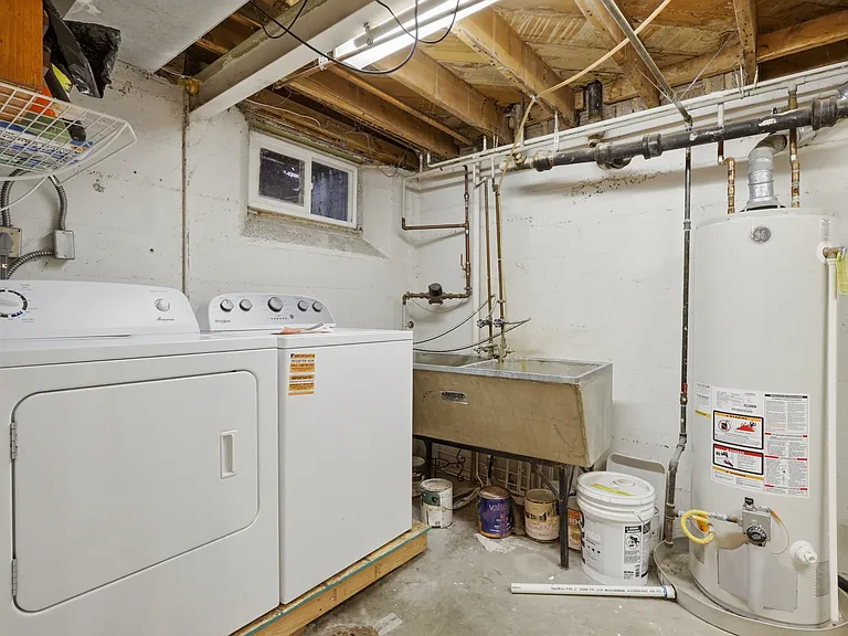 1316 Ivanhoe St #1 — Photo 25