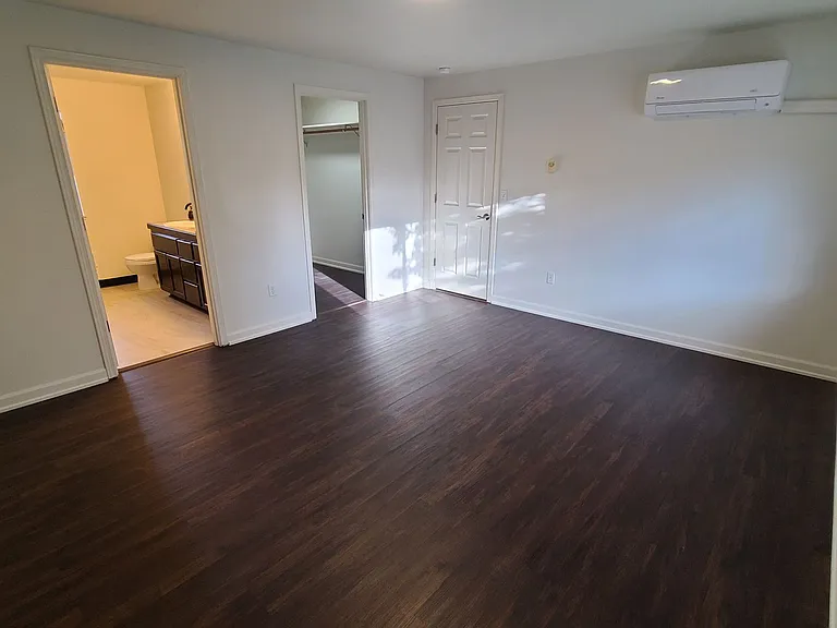 2141 SW Quartz Ave — Photo 17