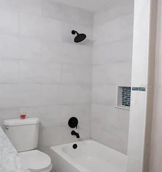 265 W Towne Pl — Photo 8