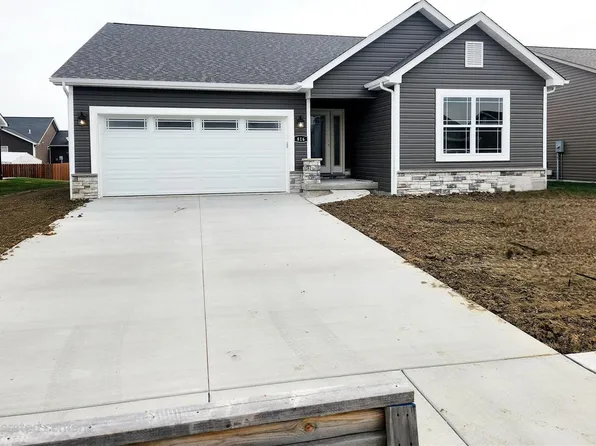 816 Topaz Ct, Mascoutah, IL 62258