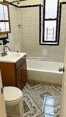 5th image of 147-15 Northern Blvd #123
