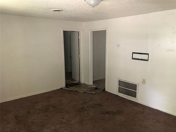 4th image of 1313 S 45th Ter