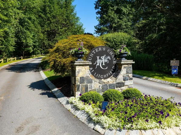 200 Hunter Drive #200, Litchfield, CT 06759