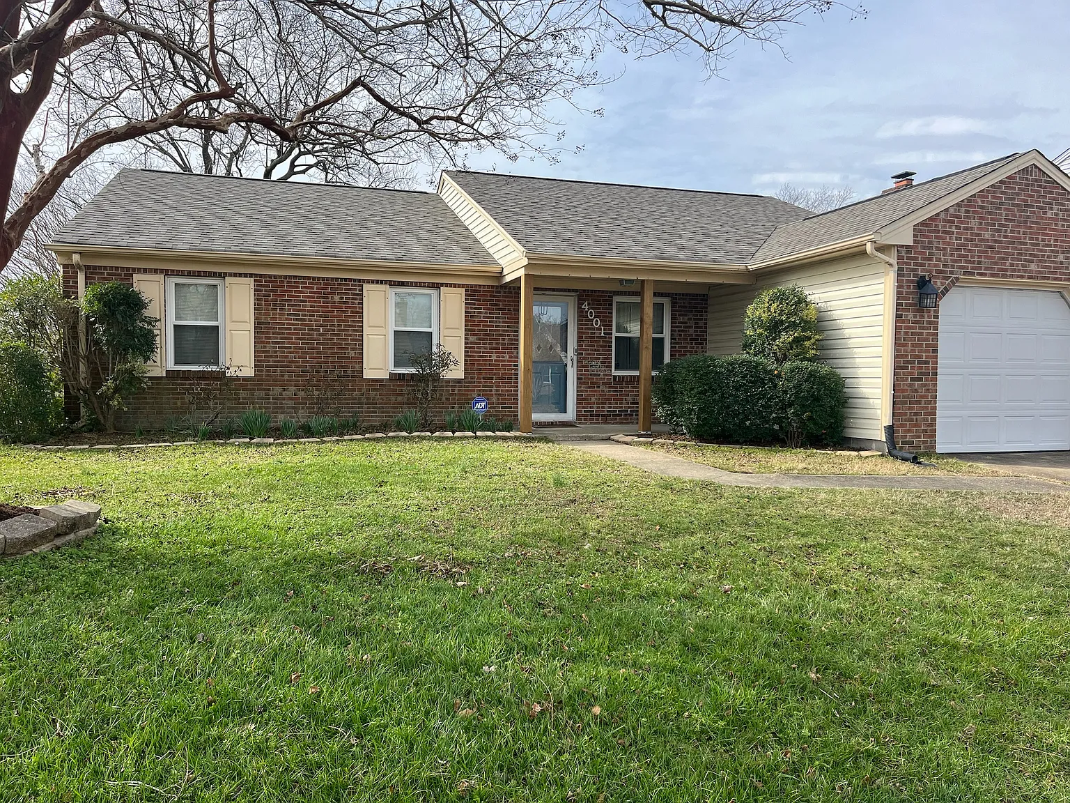 3 bed, 1439 sqft, $2,430 — Photo 1