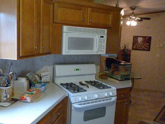 5th image of 121 King George Dr