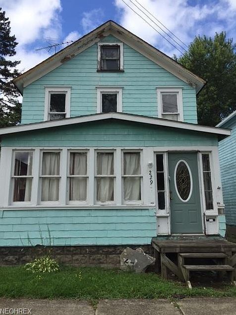 1st image of 229 Rockwell St