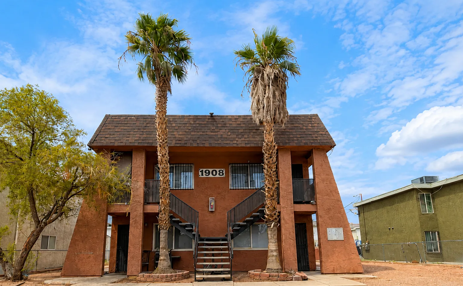 Spacious 2Bed/1Bath 1'st floor apartment in Westside of Las Vegas — Photo 1
