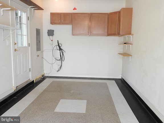 3rd image of 1301 Baker Crest Ct