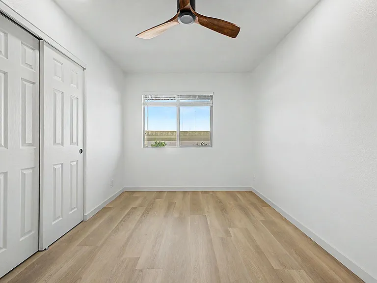 1812 W Village Way — Photo 21