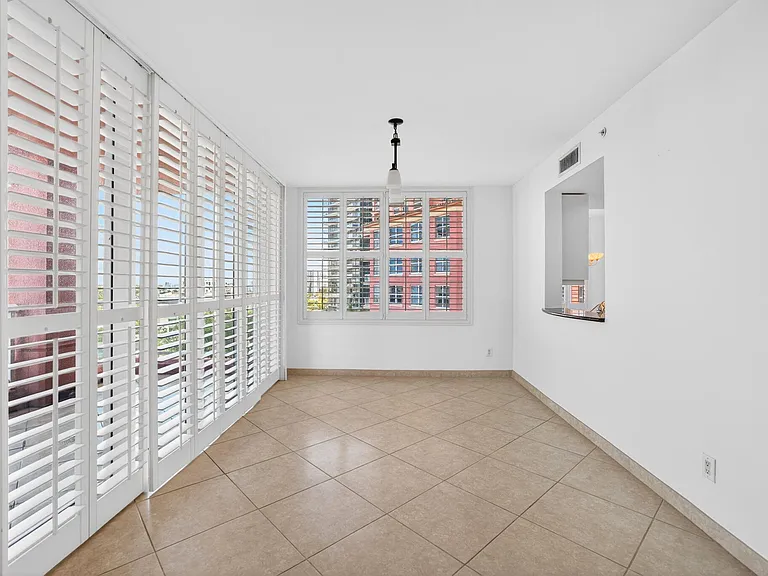 2100 N Ocean Blvd #8-B — Photo 12