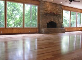 74 Beechtree Cir, Stewart, TN 37175