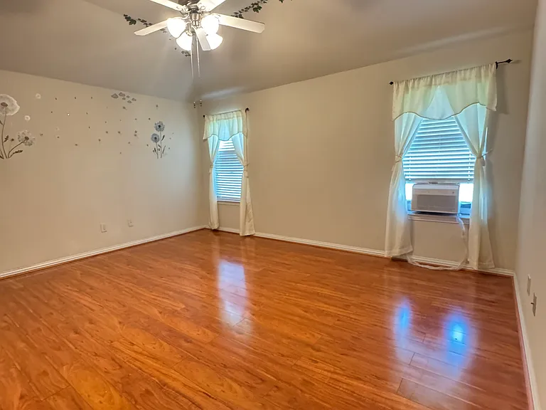 11931 Green Colling Park Dr — Photo 10