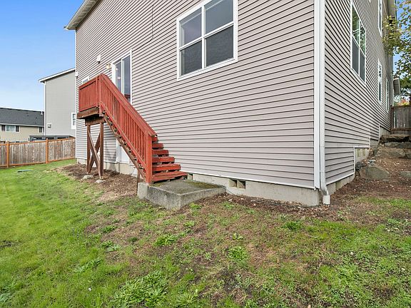 4th image of 17812 114th Street Ct E