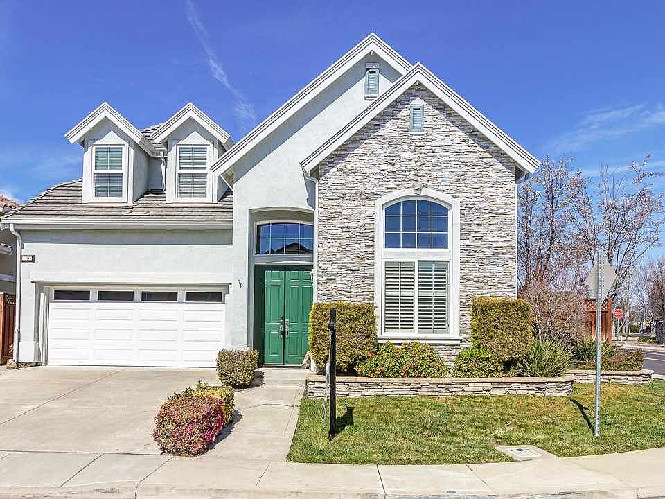 2nd image of 4405 Bangor Ct