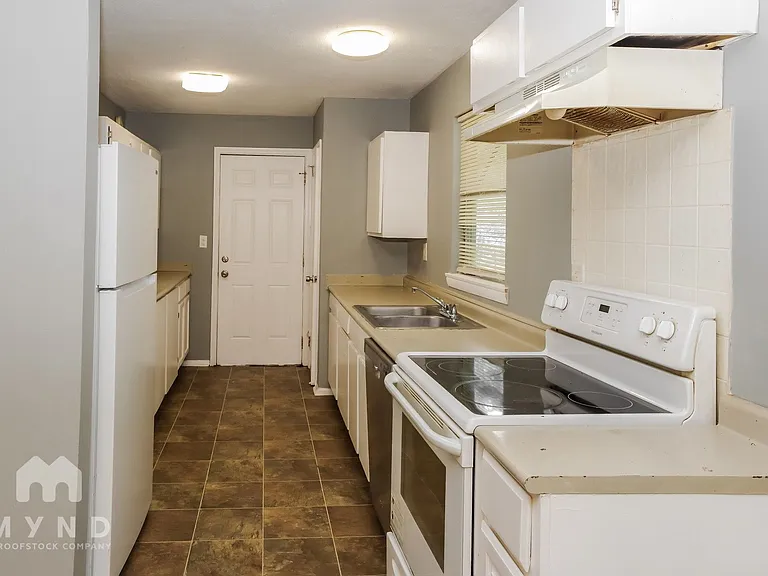 3513 Rosedale Dr NW — Photo 9