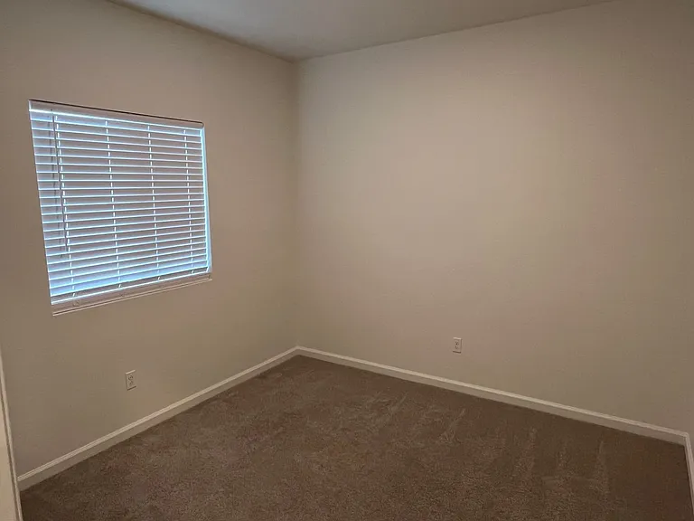 417 Fortuna Ct — Photo 9
