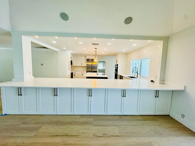 885 Nafa Dr — Photo 11