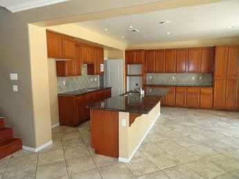 4th image of 5703 Paddington Dr