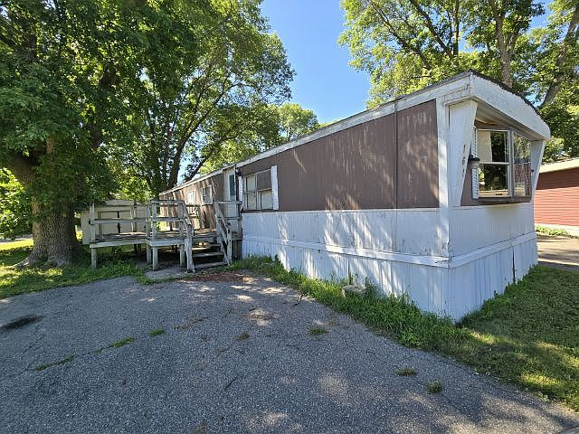 2nd image of 161 Laurinda Ln #35