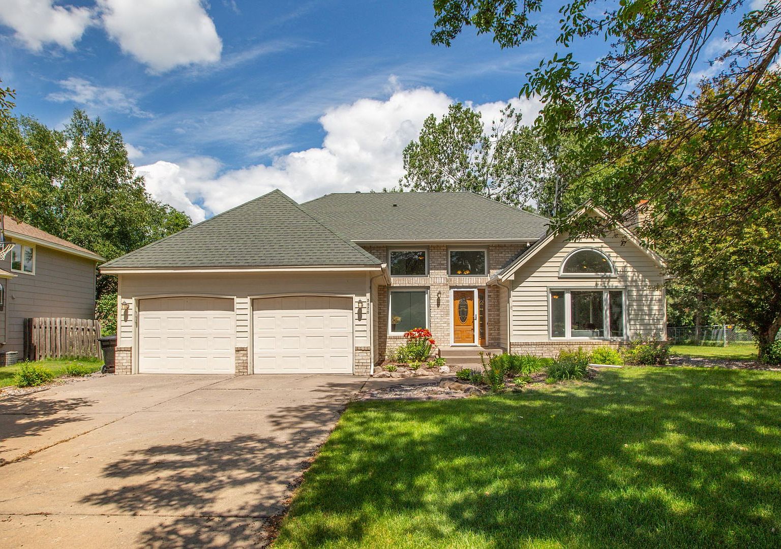 5820 Churchill St N, Shoreview, MN 55126 Zillow