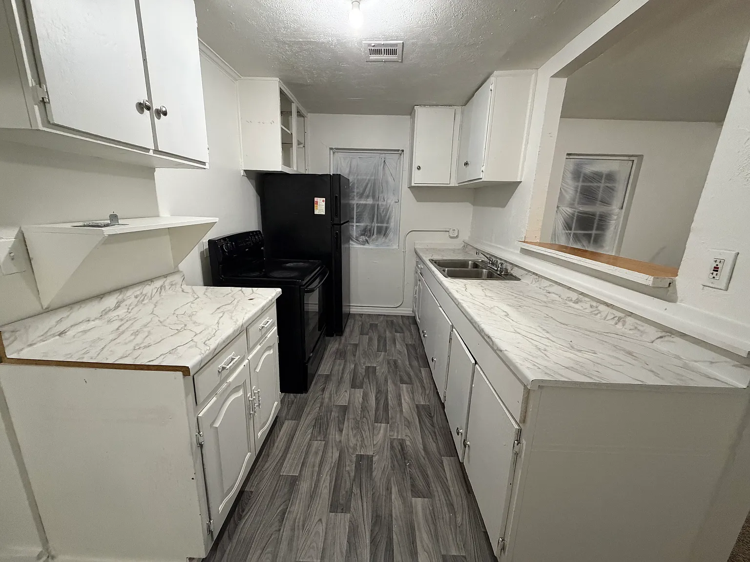 4 bed, $1,350 — Photo 4