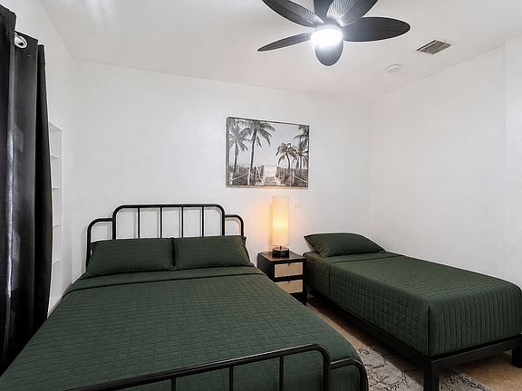 5th image of 7945 Harding Ave