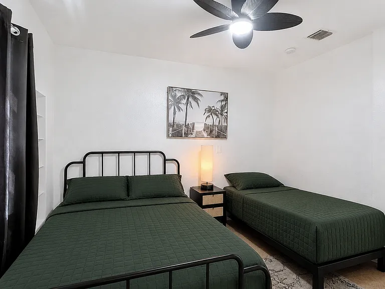 7945 Harding Ave — Photo 5