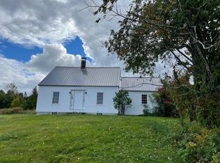 997 King Hill Rd, New London, NH 03257