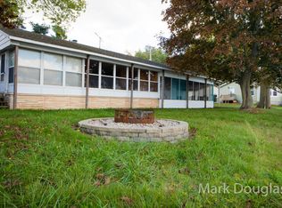 7875 S Croton Hardy Dr, Newaygo, MI 49337