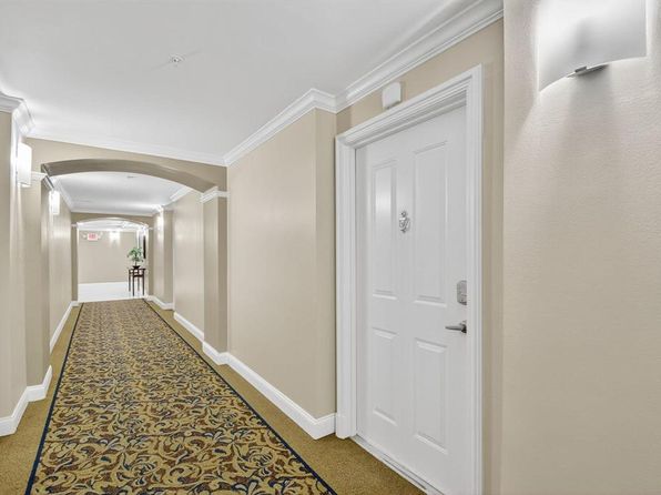 600 S Dixie Hwy APT 251