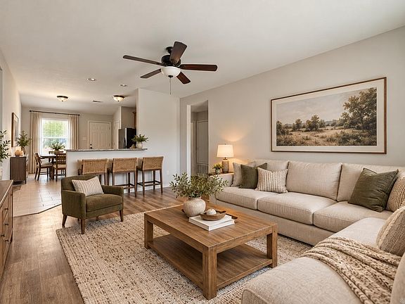 4th image of 22 Oakland Cir