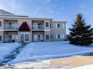 3710 9th St NW UNIT B, Rochester, MN 55901
