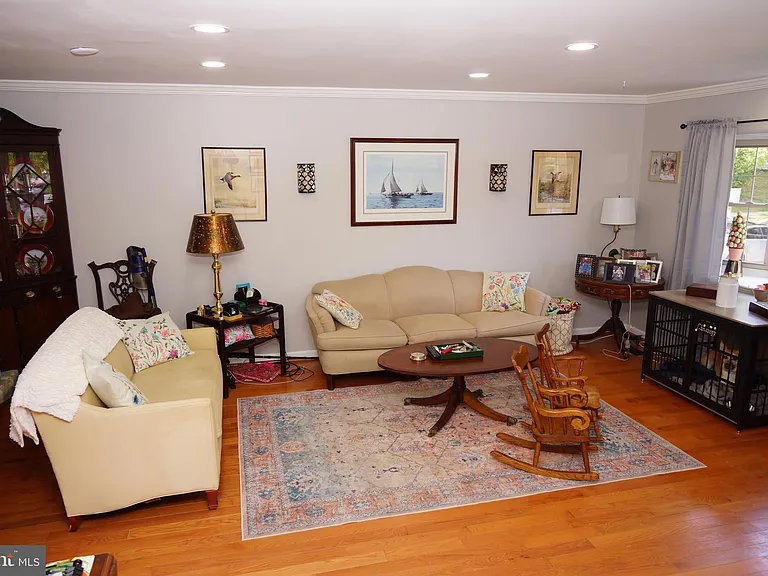 8 Cross Falls Cir — Photo 6